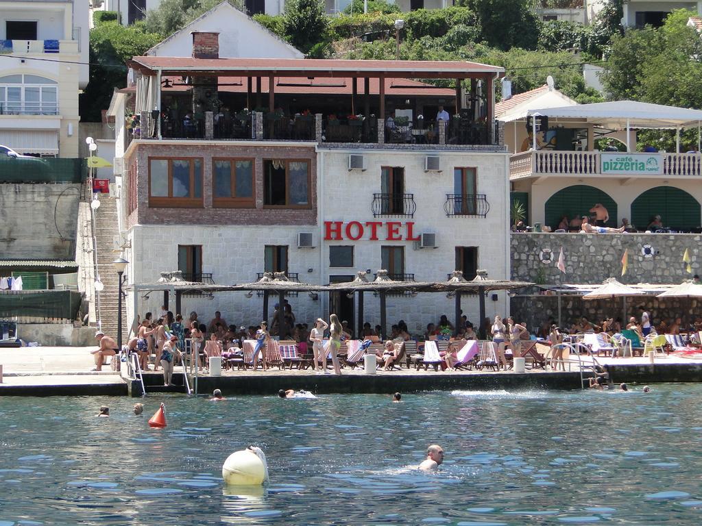 Hotel Anderba Krasići Exterior foto